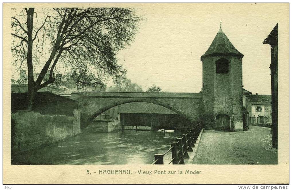 CPA  (67)    HAGUENAU  Vieux Pont Sur La Moder - Haguenau