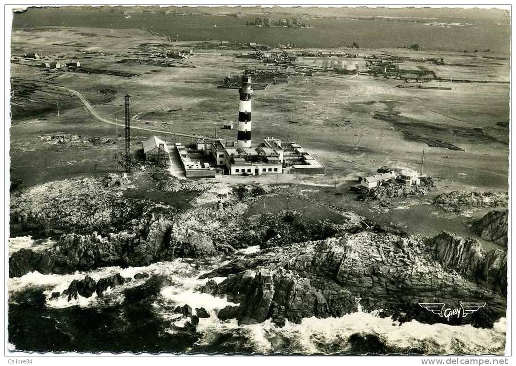 ILE D´ OUESSANT Phare Du Créac´h Et Baie De Lampaul (1959) - Ouessant