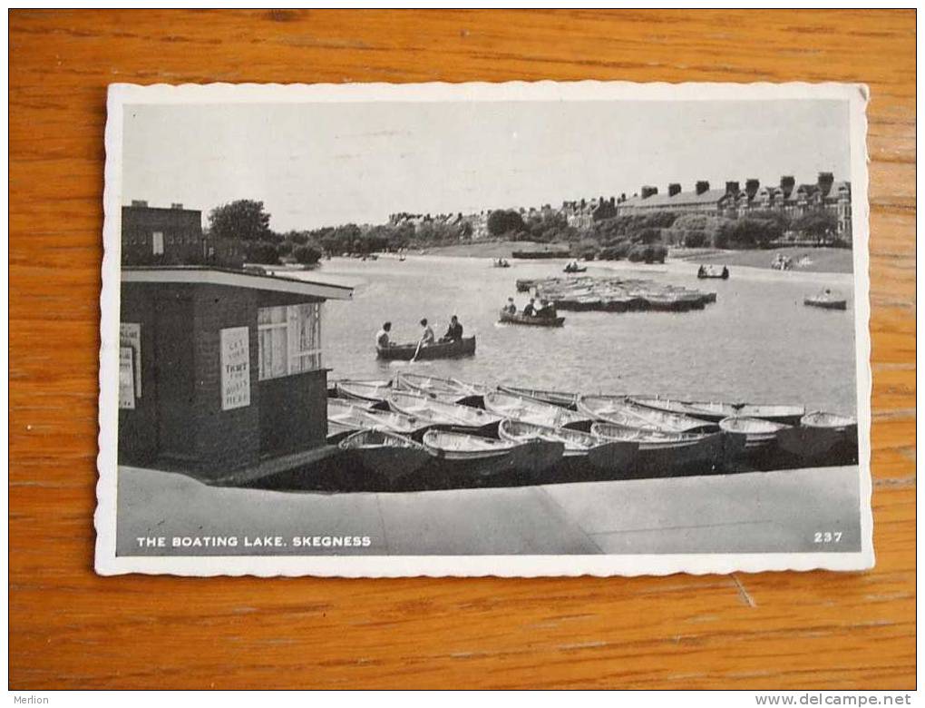 Skegness The Boating Lake, Ticketing, RPPC Cca 1955-60 VF/XF    D2749 - Sonstige & Ohne Zuordnung