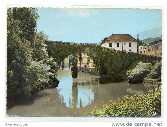 64 ) FL) LESTELLE BETHARRAM, Le Vieux Pont Sur Le Gave, CPSM, éd CIM - Lestelle-Bétharram