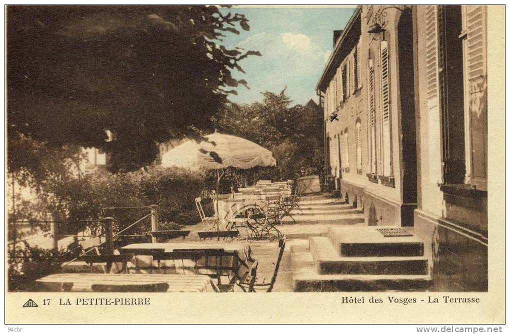 CPA (67)       LA PETITE PIERRE Hotel Des Vosges La Terrasse - La Petite Pierre