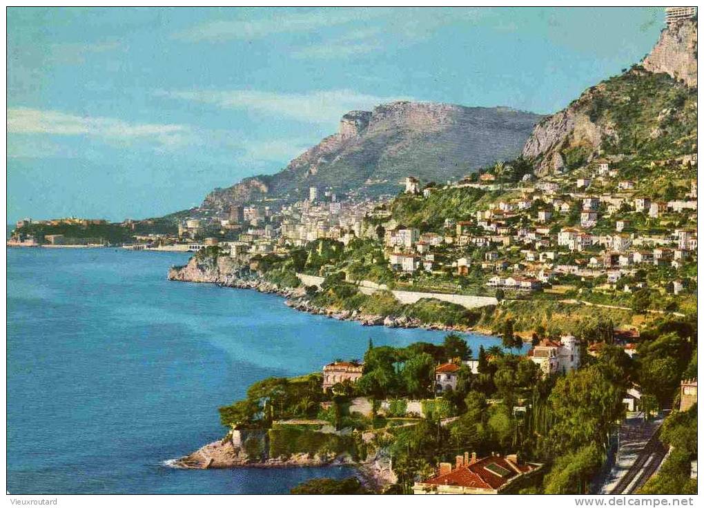 CPSM.ROQUEBRUNE.CARNOLES.   VUE SUR LA PRINCIPAUTE DE MONACO. DATEE 1967. - Roquebrune-Cap-Martin