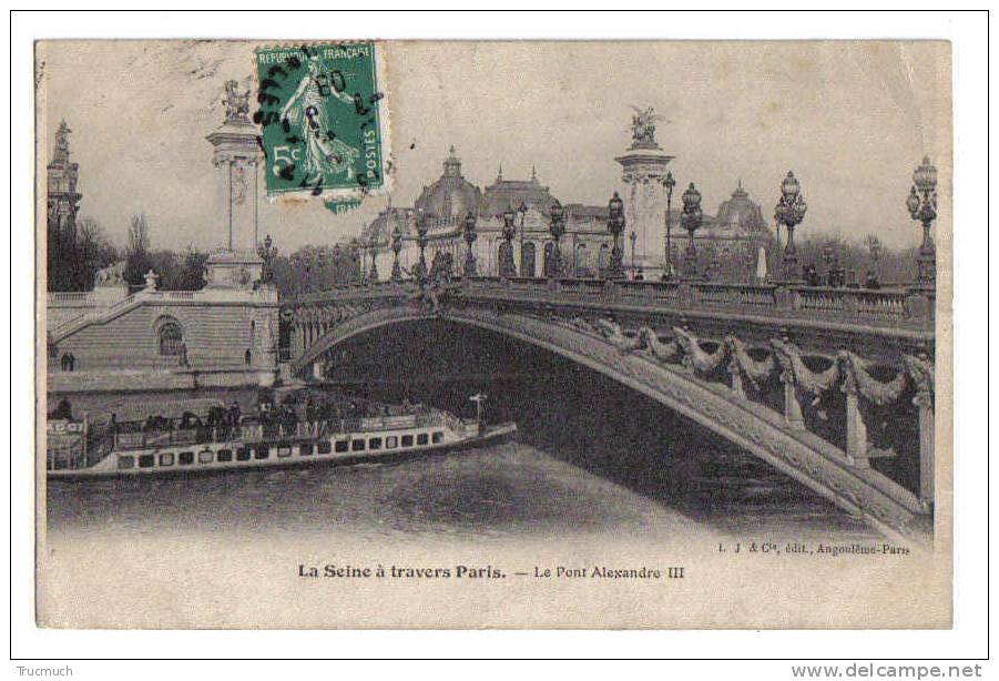 F2500 -  La Seine à Travers Paris - Le Pont Alexandre III - La Seine Et Ses Bords