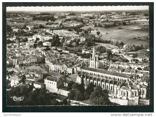 CPSM - Bazas (33) - Vue Générale Aérienne Côté Ouest - Belle Perspective Sur La Cathédrale ( COMBIER CIM 9 15 A) - Bazas