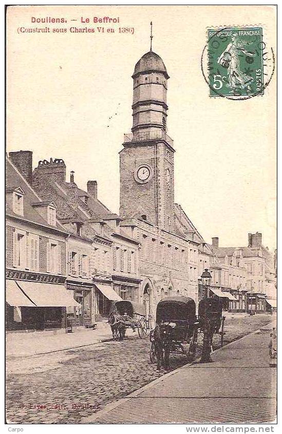 DOULLENS - Le Beffroi. - Doullens