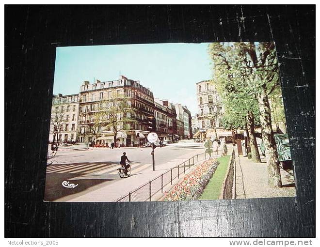 SAINTE-MANDE - PLACE DE LA MAIRIE - 94 Val De Marne - Carte Postale De France - Saint Mande