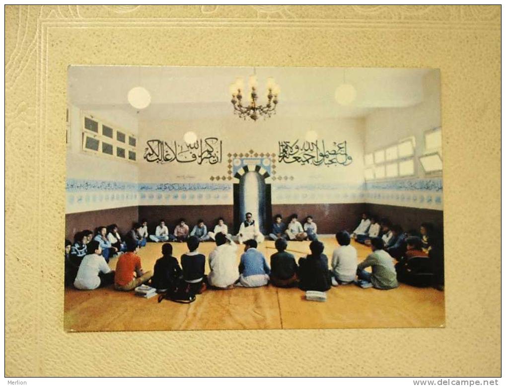Libyan Arab Jamahiriya The Quran  Is The Law Of Society    , Cca 1980   VF ++ D3703 - Islam