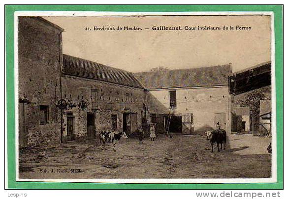 GAILLONNET -- Cour Intérieur De La Ferme - Seraincourt