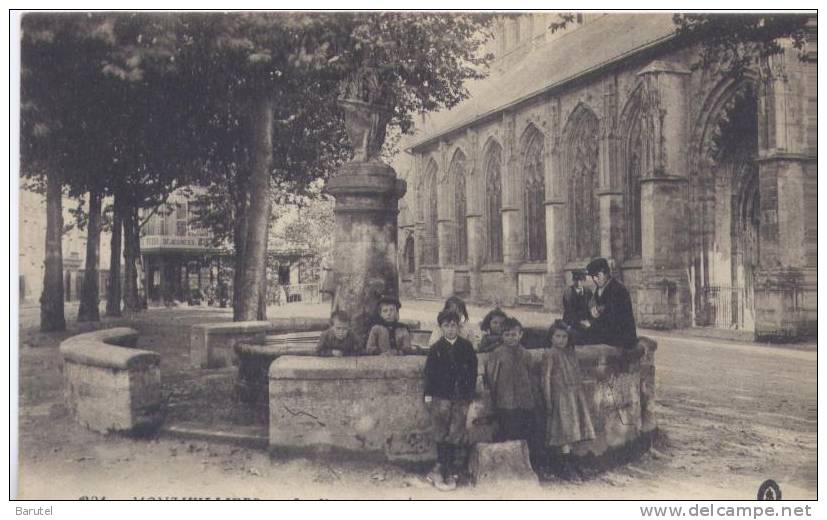 MONTIVILLIERS - La Fontaine Et L´Eglise - Montivilliers