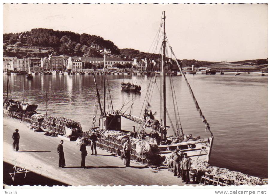 CPSM De Audierne (Finistère 29): Vue Du Port - Audierne