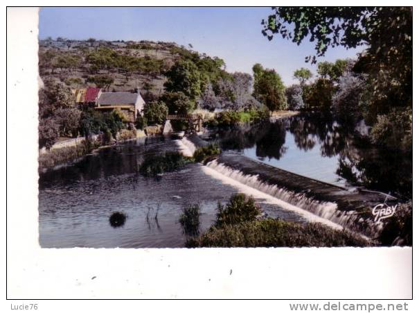 PONT D´OUILLY - Barrage Sur L´ORNE Et La Piscine - N° 22 - Pont D'Ouilly