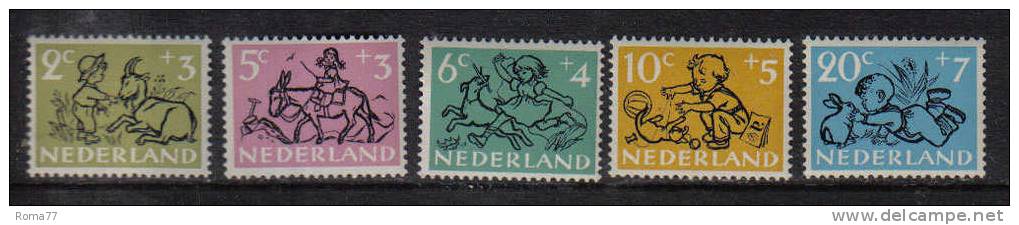 PD117 - OLANDA 1952 , Pro Infanzia Serie 582/586 *** - Nuovi