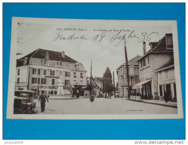 38) Les Abrets - Hautel Cuaz - Centre Et Rue D´italie  - Année 1936 -  EDIT  Combier - Les Abrets