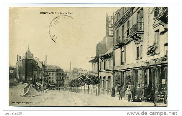 CPA 54.-LONGWY-BAS.-Rue De Mets.-Bien Animé.-sdv 117 - Longwy