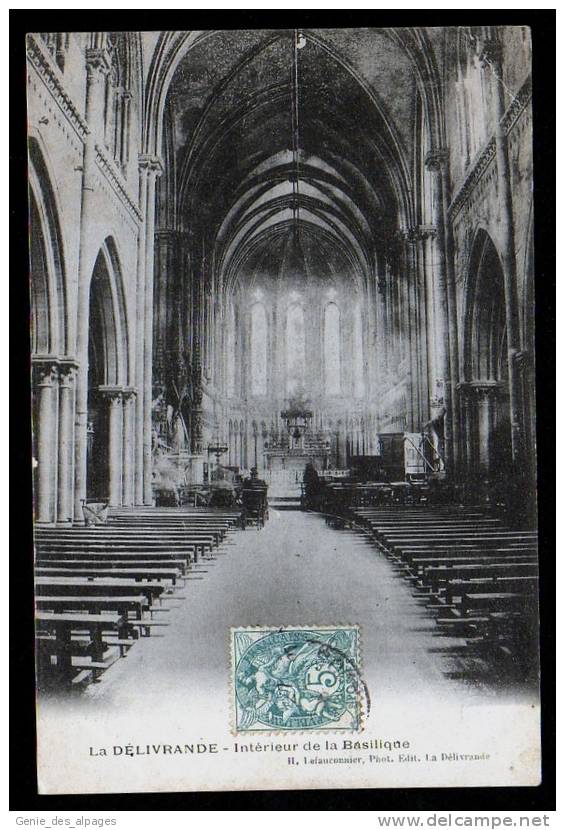 14 Calvados, La Délivrande - Intérieur De La Basilique Ed Lefauconnier, Dos Divisé, 1905, , Pli Angle Sup.droit. - La Delivrande