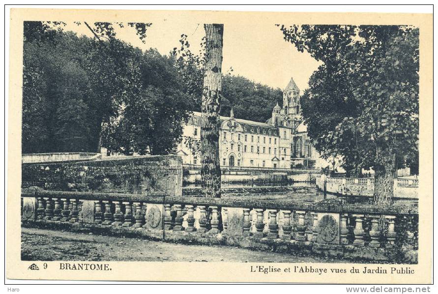 BRANTOME - L'Eglise Et L'Abbaye Vues Du Jardin Public (710) - Brantome