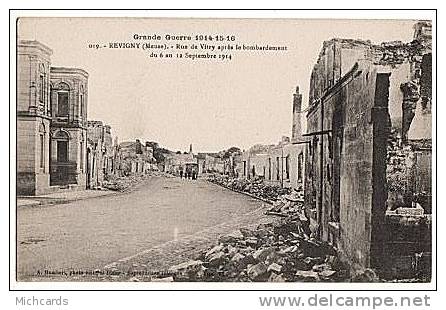 CPA 55 REVIGNY - Rue De Vitry Apres Le Bombardement De Septembre 1914 - Revigny Sur Ornain