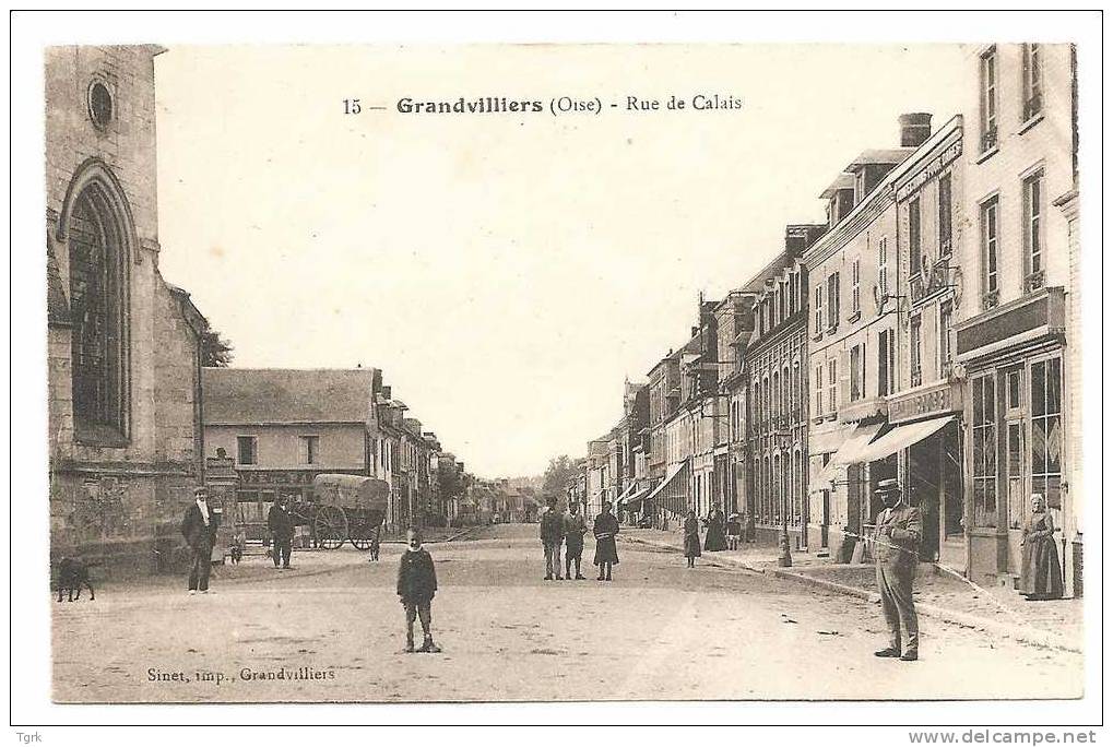 GRANDVILLIERS  Rue De Calais - Grandvilliers