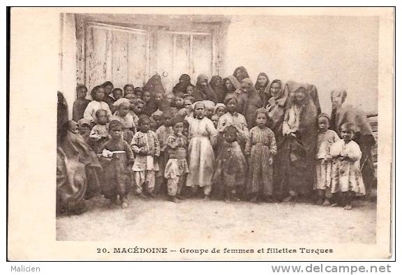 REF MLA DIV- No  69- MACEDOINE - Groupe De Femmes Et Fillettes Turques -turquie  - Bon Etat - Macédoine Du Nord