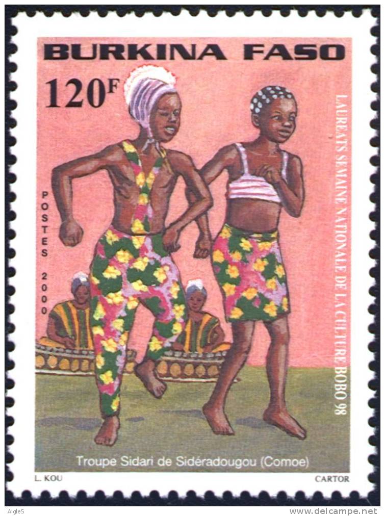 BURKINA FASO. N°1239 De 2000. Danses Traditionelles. Troupe Sidari De Sidéradogou. - Burkina Faso (1984-...)