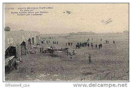 Angers -  En Plein Vol Biplan Farman Piloté Par Dickson -  - 49 Angers - Fliegertreffen