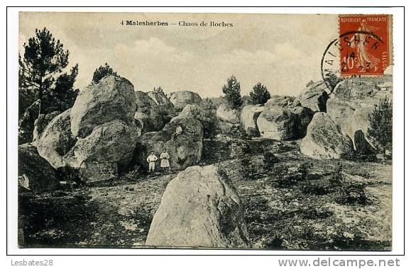 CPA 45.-MALESHERBES.-Le Chaos De Roches.-2 Enfants Animent.-qsd 406 - Malesherbes