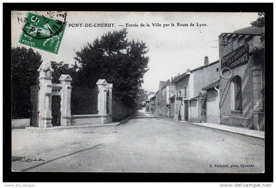 38 PONT DE CHERUY, Entrée De La Ville Par Route De Lyon, Ed Vialatte, Dos Divisé - Pont-de-Chéruy