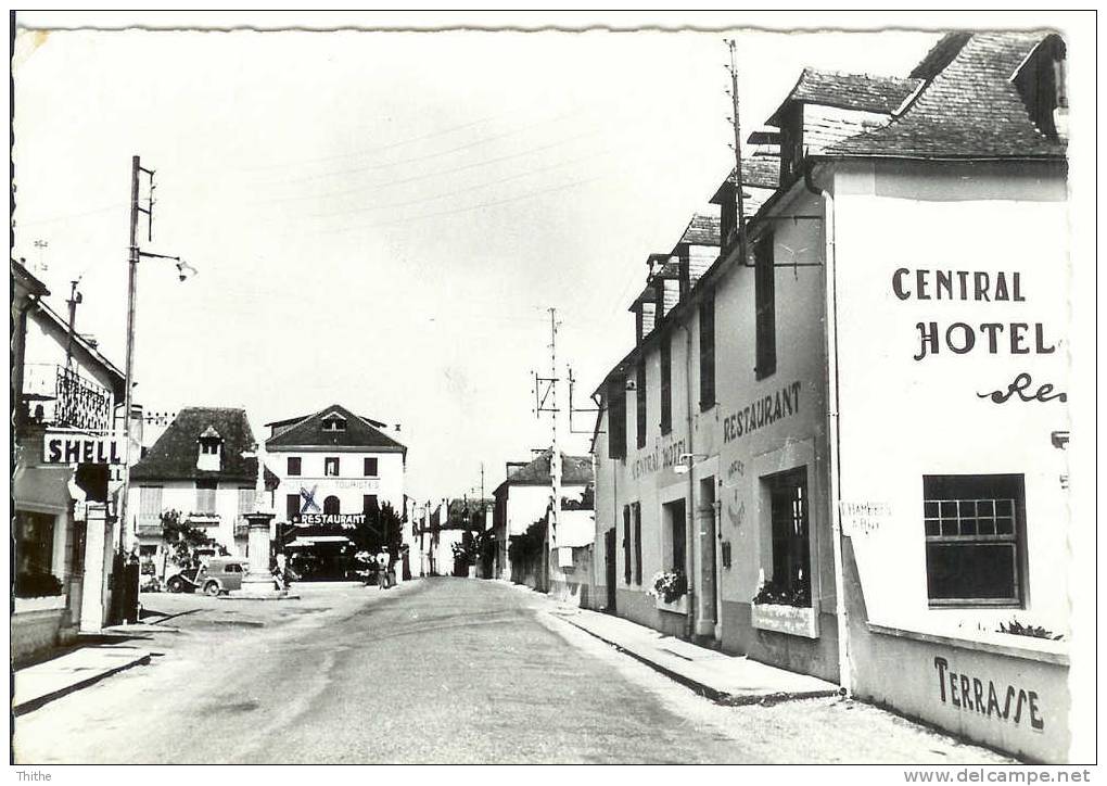 LESTELLE-BETHARRAM Rue Principale - Les Hôtels - Lestelle-Bétharram