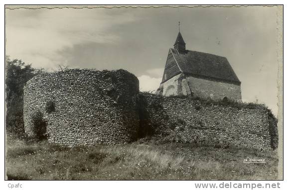 CP 1950 ST JULIEN DU SAULT - CHAPELLE DE VAUGUILLAIN ET TOUR - Saint Julien Du Sault