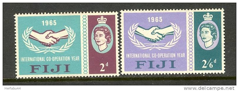 Fiji          "International Co-Operation Year"           Set SC# 213-14 Mint - Fiji (...-1970)