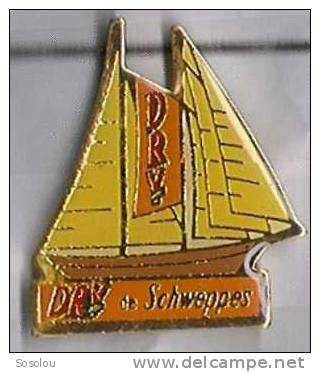 Dry De Schweppes. Le Voilier - Boats