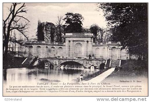 Tanlay - La Perpectivedans Le Parc Du Château - Tanlay