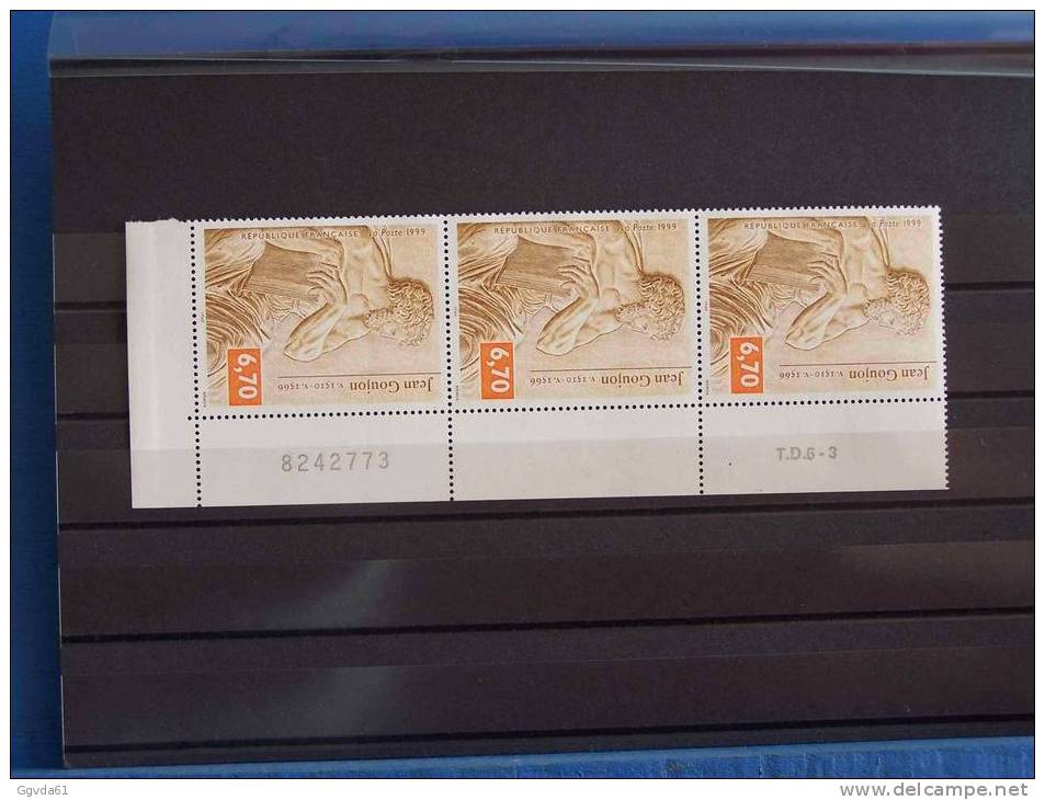 FRANCE N° 3222 " JEAN GOUJON " BANDE  DE 3, BORD DE FEUILLE, ANNEE 1999 - Nuevos