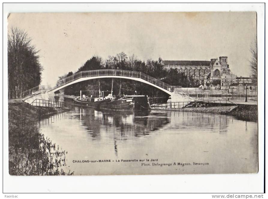 CPA---51------CHALONS-SUR-MARNE----PASSERELLE----JARD---PENICHE - Châlons-sur-Marne