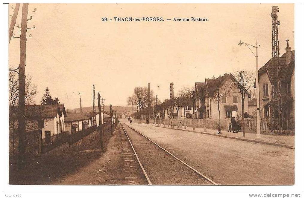 88 - THAON LES VOSGES - L´Avenue Pasteur - Thaon Les Vosges