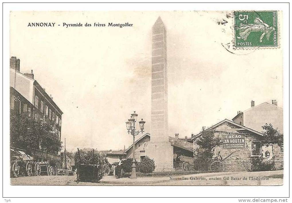 Annonay  Pyramide Des Frères Montgolfier - Annonay