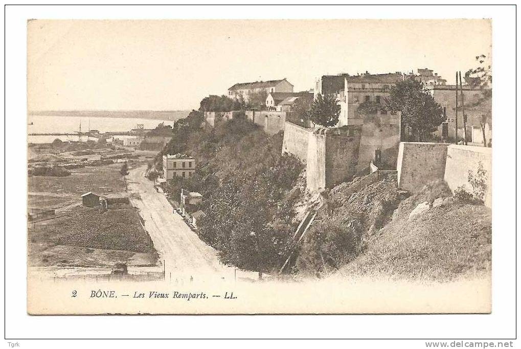 ALGERIE  BONE  Les Vieux Remparts     Bône - Annaba (Bône)