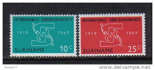 PD219 - SURINAME ,  Serie Yvert 500/501  ***   OIL - Surinam ... - 1975