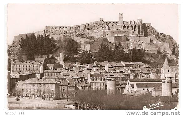 SISTERON  -  ° LA CITADELLE 482m °   --    Editeur  MAR;  N°3073 - Sisteron