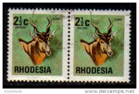 RHODESIA  Scott: #  329  VF USED  Pair - Rhodésie (1964-1980)