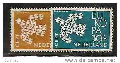 EUROPA-CEPT - NETHERLANDS 1961 - DOVE FLYING - Yvert # 738/9 - MLH - 1961