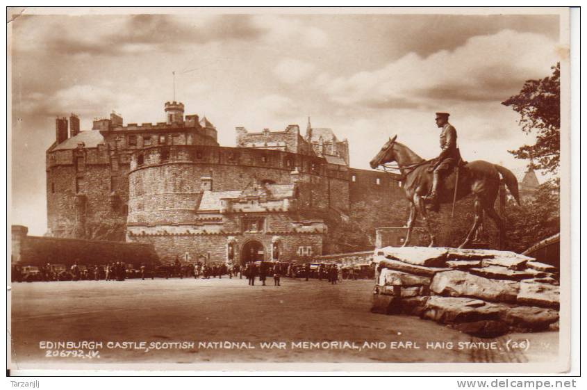 CPA De Edinburgh Castle, Scottish National War Memorial, And Earl Haig Statue - Midlothian/ Edinburgh