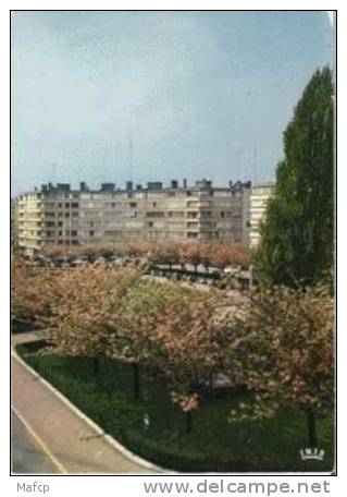 ETTERBEEK - Place De Roi Vainqueur - Etterbeek