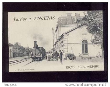 44 J´arrive à Ancenis Bon Souvenir édit.artaud Nozais N° 74 Train En Gare  Chemin De Fer   Belle Carte - Ancenis