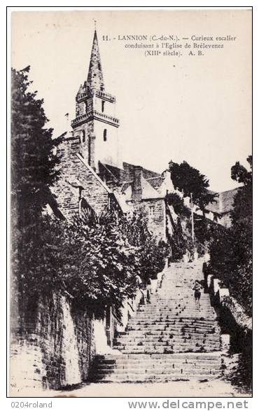 Lannion -Curieux Escalier Conduisant à Eglise De Brélévenez - Lannion