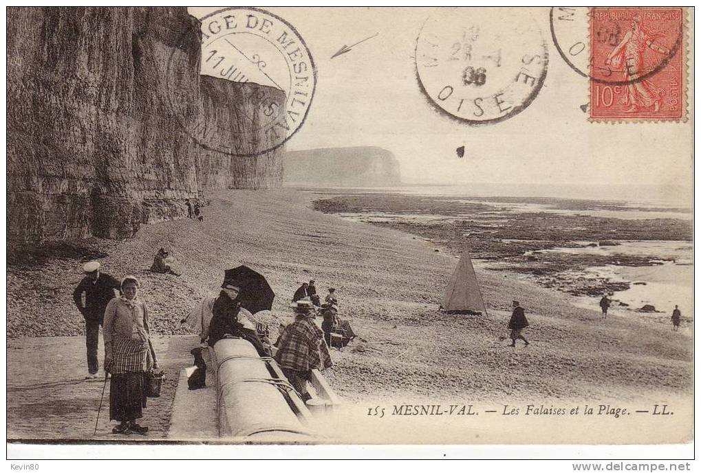 76 MESNIL VAL Les Falaises Et La Plage Cpa Animée - Mesnil-Val