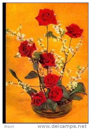 Bel Entier Carte Postale Russe Sur Les Roses (30) - Rosas
