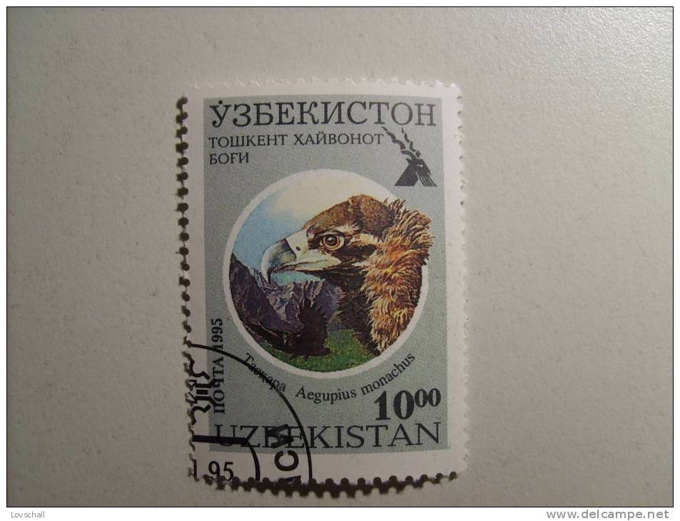 Uzbekistan. 1995 - Moineaux