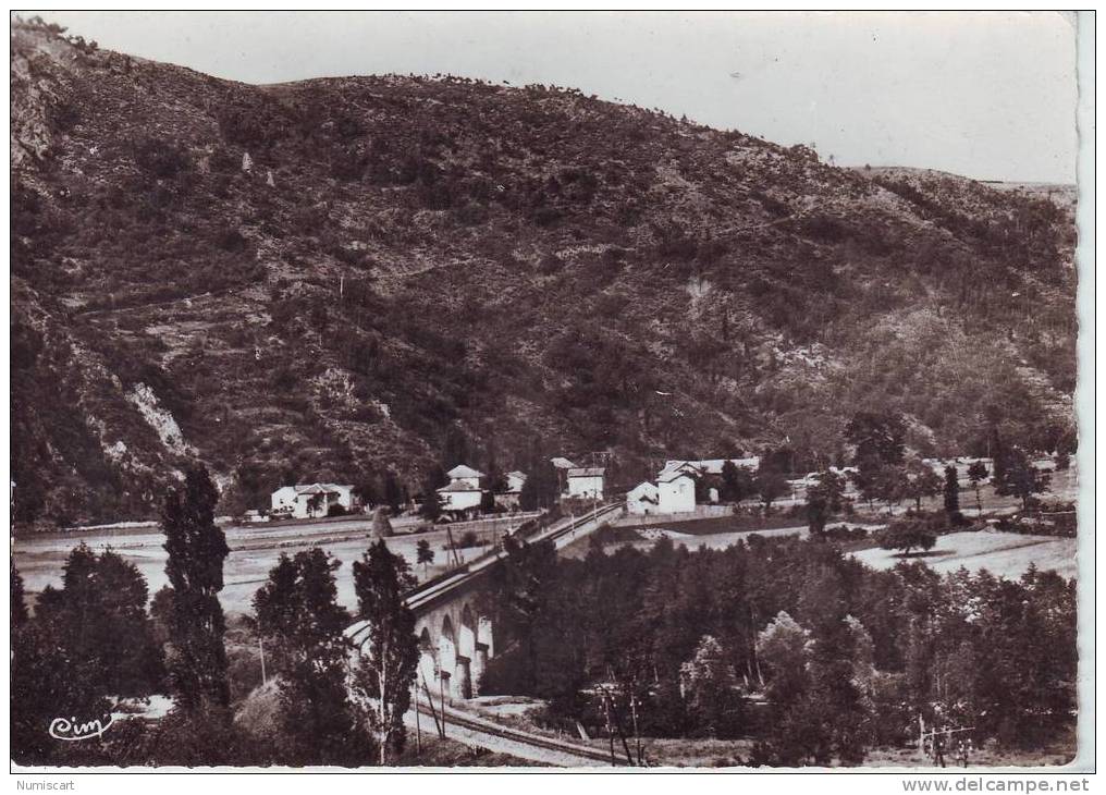 SUPERBE CPSM..DE..RETOURNAC..BELLE VUE AERIENNE SUR LE CHAMBONNET.. - Retournac