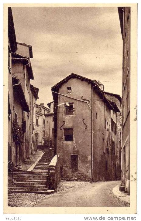 Trevoux - Vieilles Rues ( Du Gouvernement Et Casse - Cou ) - Trévoux